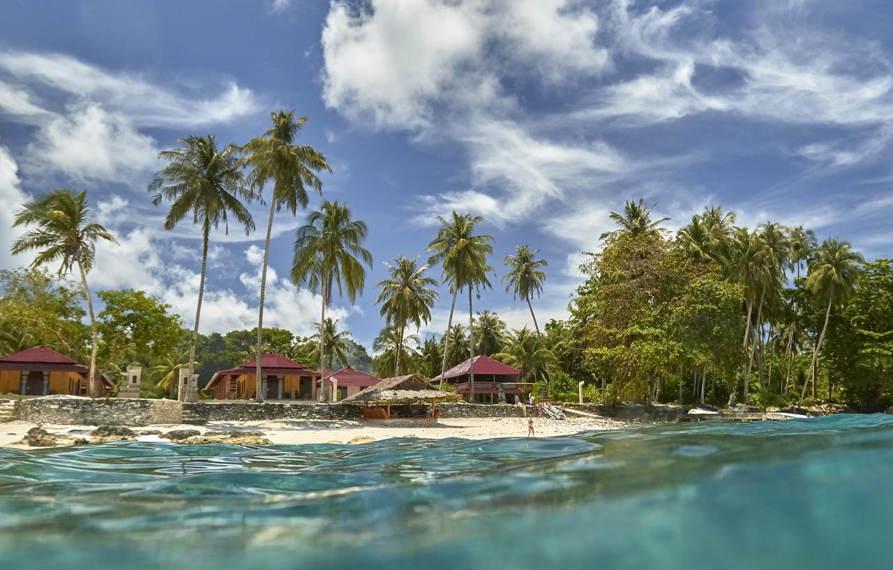 Puri Asu Resort Palau Asu Екстериор снимка